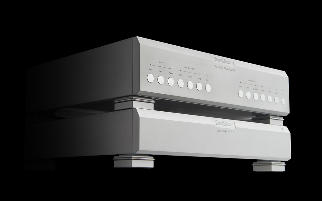 Boulder Phono Preamplifier Features Selectable EQ Curves