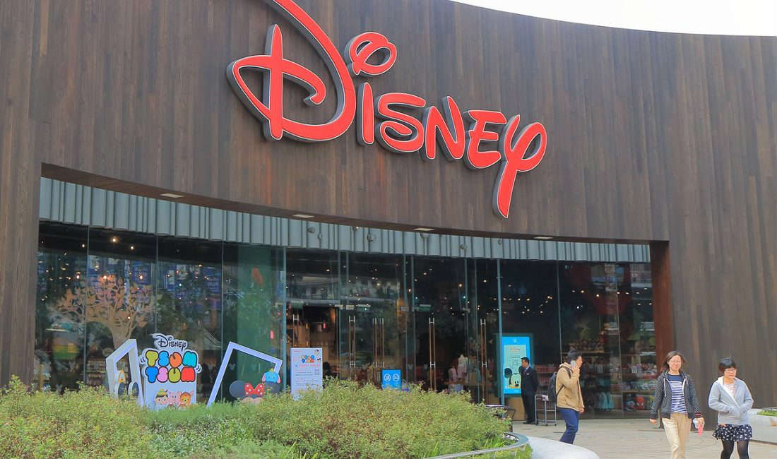 Disney Could Start Using Projection Mapping at Star Wars Hotel