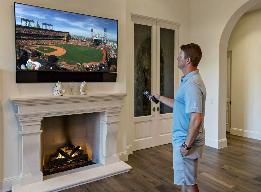 San Francisco Giants Pitcher Matt Cain Keeps Safe, Has a Blast with Elan Home Automation