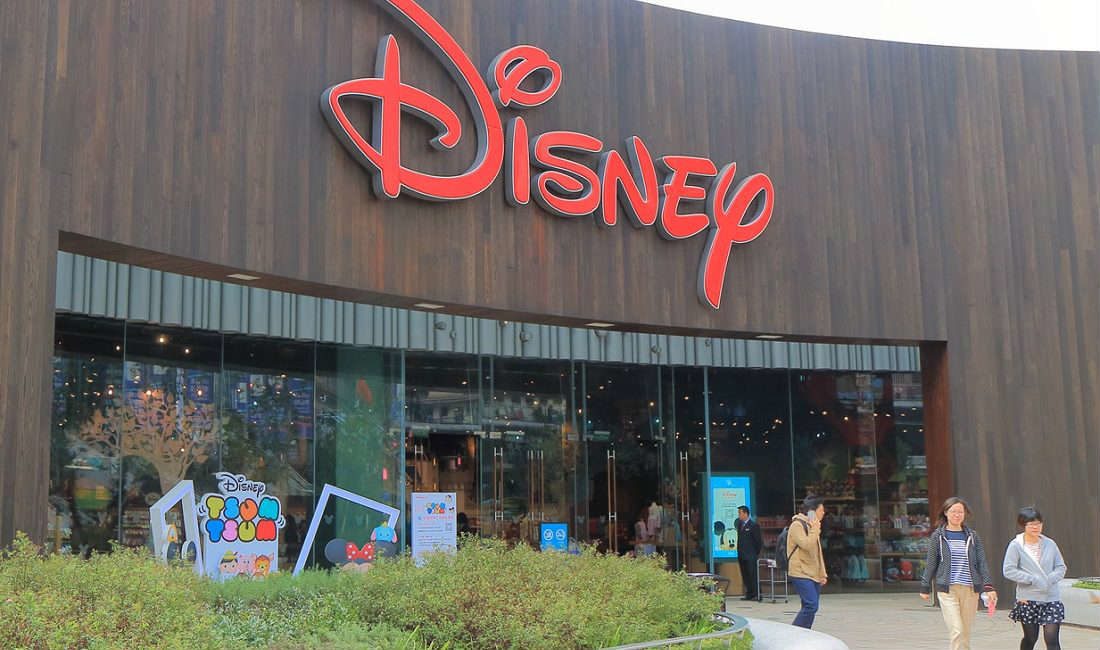 Disney Could Start Using Projection Mapping at Star Wars Hotel