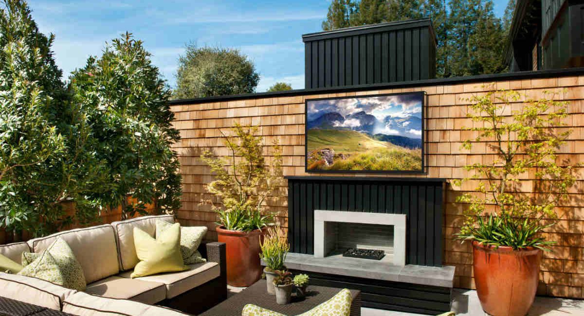 Séura Delivers the Ultimate Outdoor Entertainment Experience