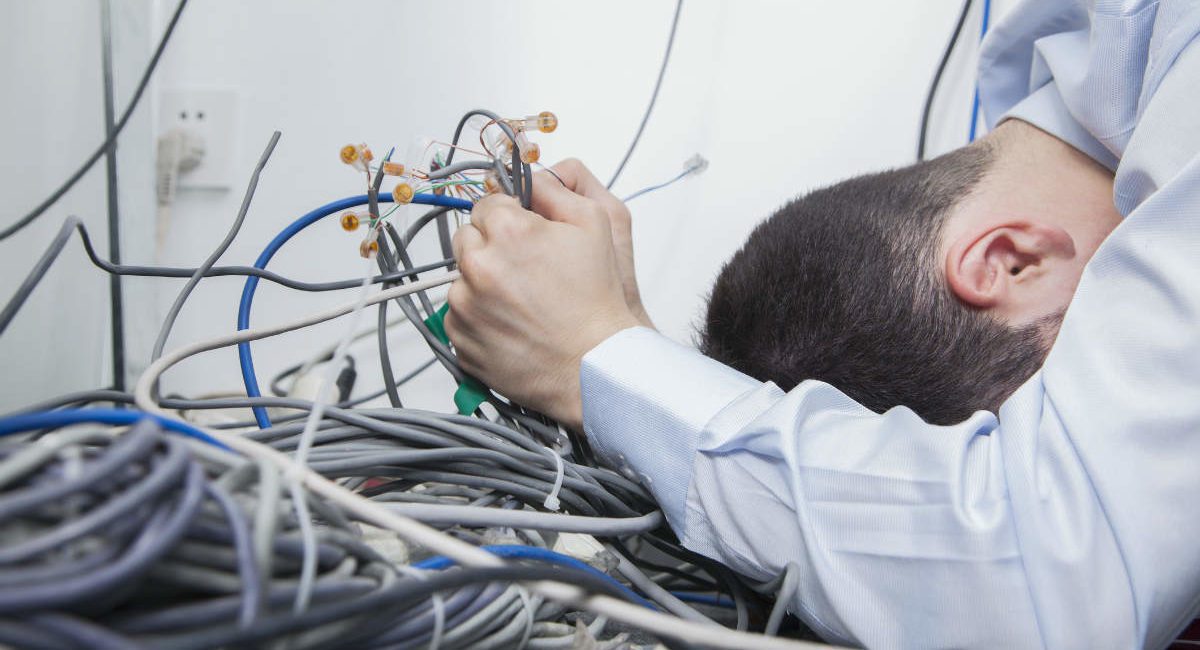 14 Wiring Fails That Will Churn Your Stomach