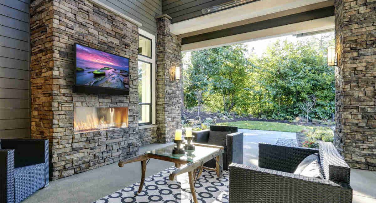 11 4K TVs and Projectors NFL Fans Will Love