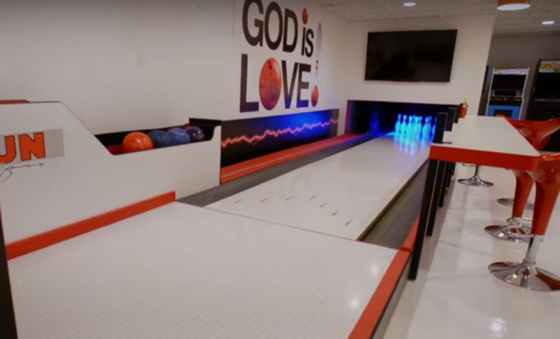 Hip-Hop Artist Urges Consumers to Hire a Nest Pro (in Rap), Shows Off Mansion, slide 1