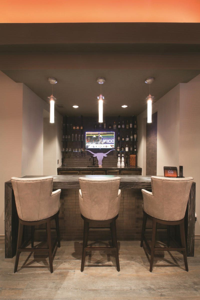 Texas Longhorns Super-Fan Gets 5-Screen Home Theater with Burnt-Orange Smart Lights, slide 4
