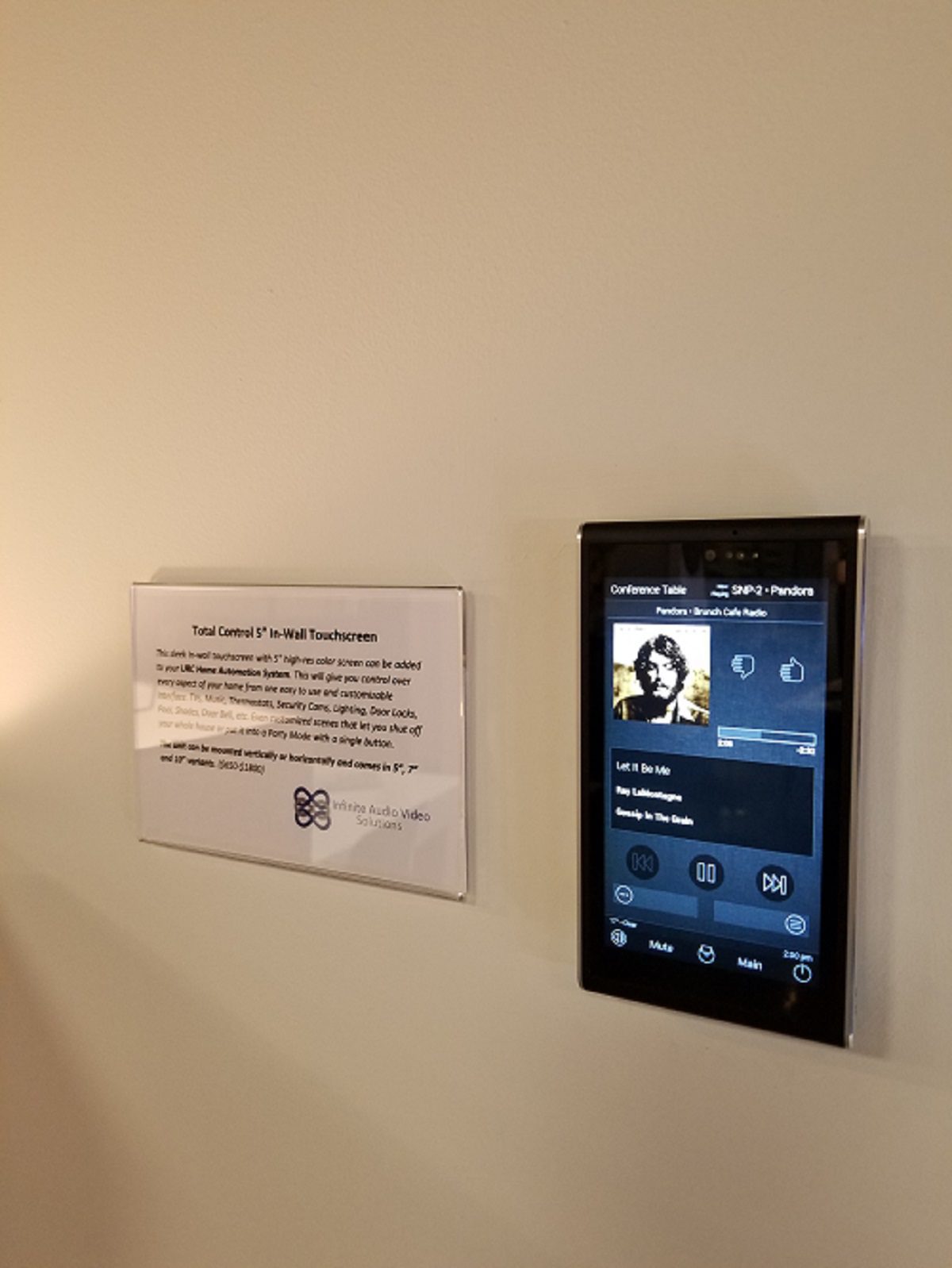 Deviating from Cookie-Cutter Interfaces Pays Dividends, slide 2