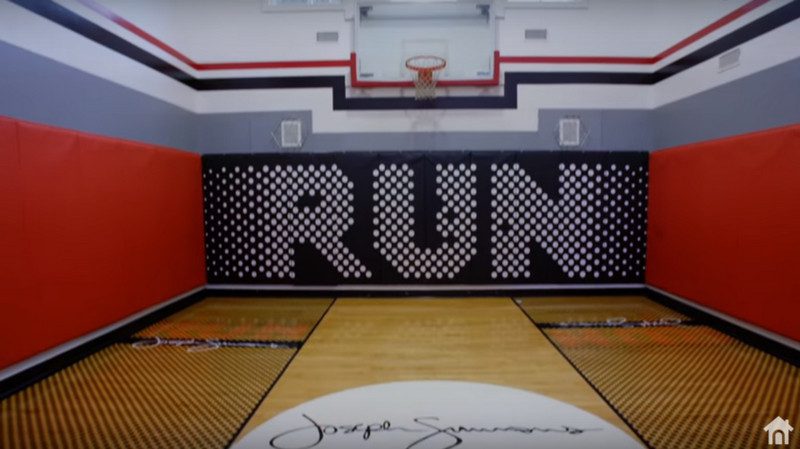 Hip-Hop Artist Urges Consumers to Hire a Nest Pro (in Rap), Shows Off Mansion, slide 2