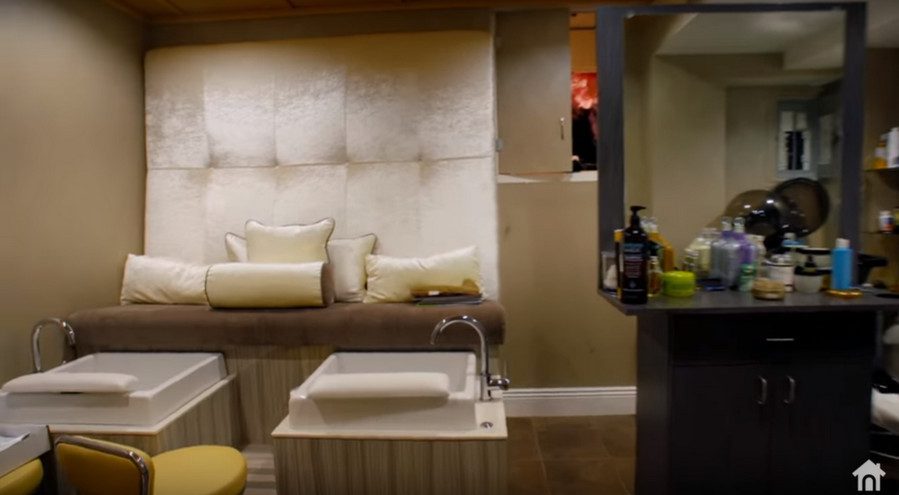 Hip-Hop Artist Urges Consumers to Hire a Nest Pro (in Rap), Shows Off Mansion, slide 3