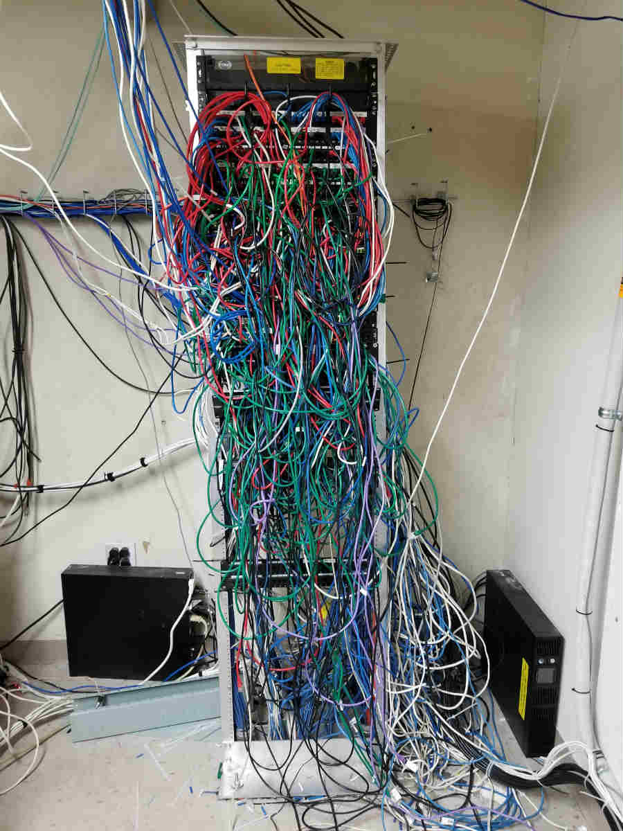 14 Wiring Fails That Will Churn Your Stomach, slide 11