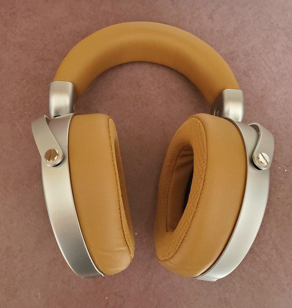 Hands-On: HiFiMan DEVA Might be the Best Budget Planar Magnetic Headphones on the Market, slide 3