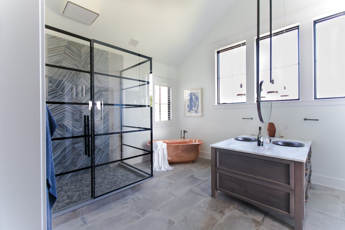 Integrator Turns Indiana Farmhouse into Modern Luxury Paradise, slide 5