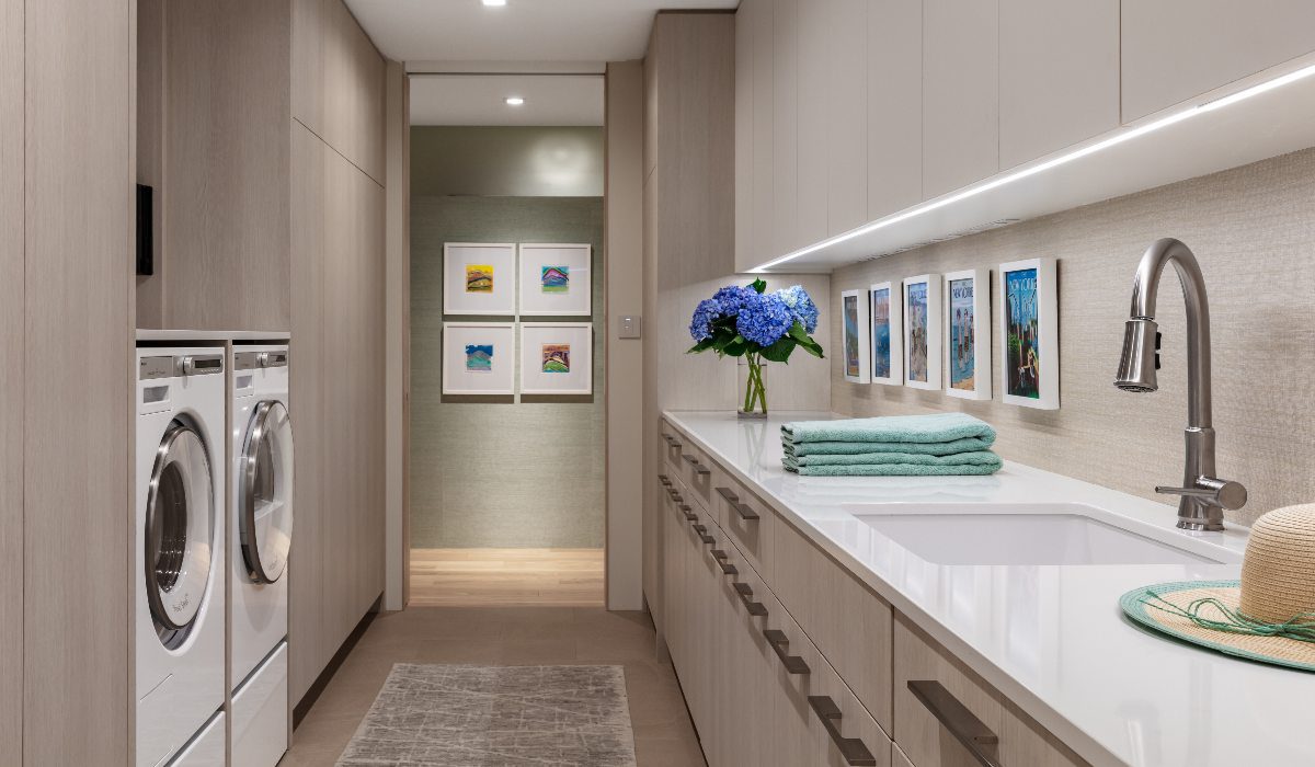 Integrator Uses Crafty Design to Camouflage Tech in Architect’s Lakefront Smart Home, slide 6