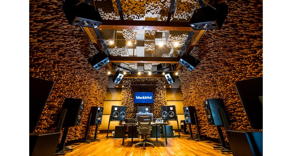 Hands On: ATC SCM40A Bundles Pro Performance in Consumer Package, slide 7