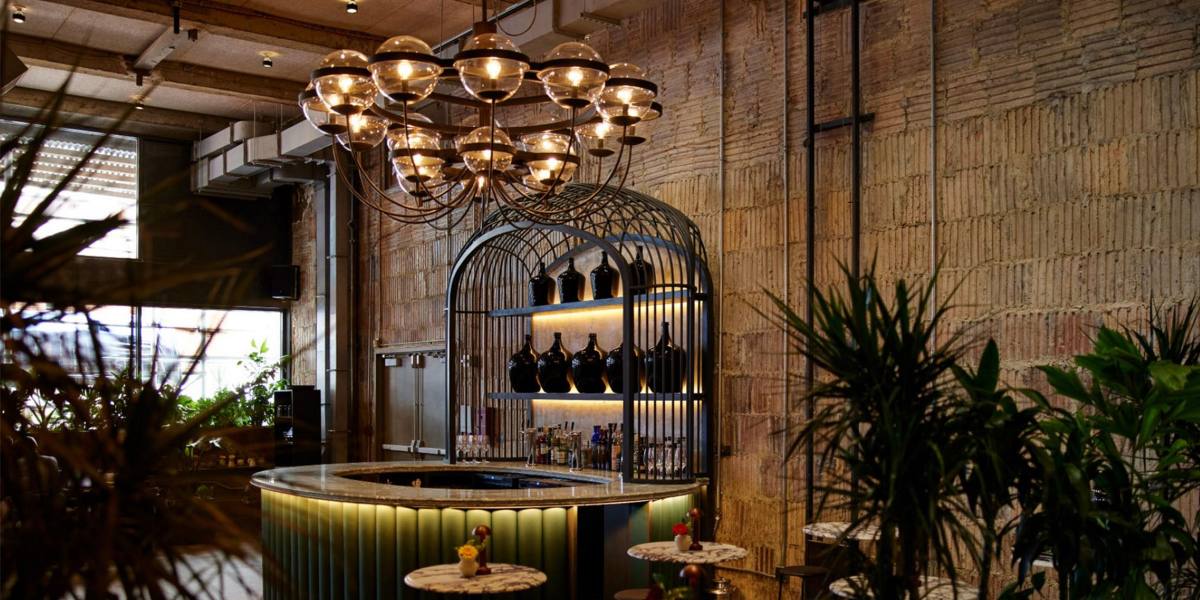 NYC Private Members Club Uses High-End Audio to Create the Perfect Old-School Vibe, slide 4