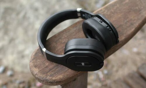 Lenbrook PSB M4U8 headphones