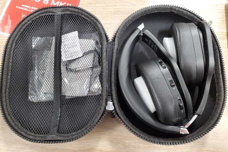 PSB M4U 8 MKII headphones active-noise cancellation 