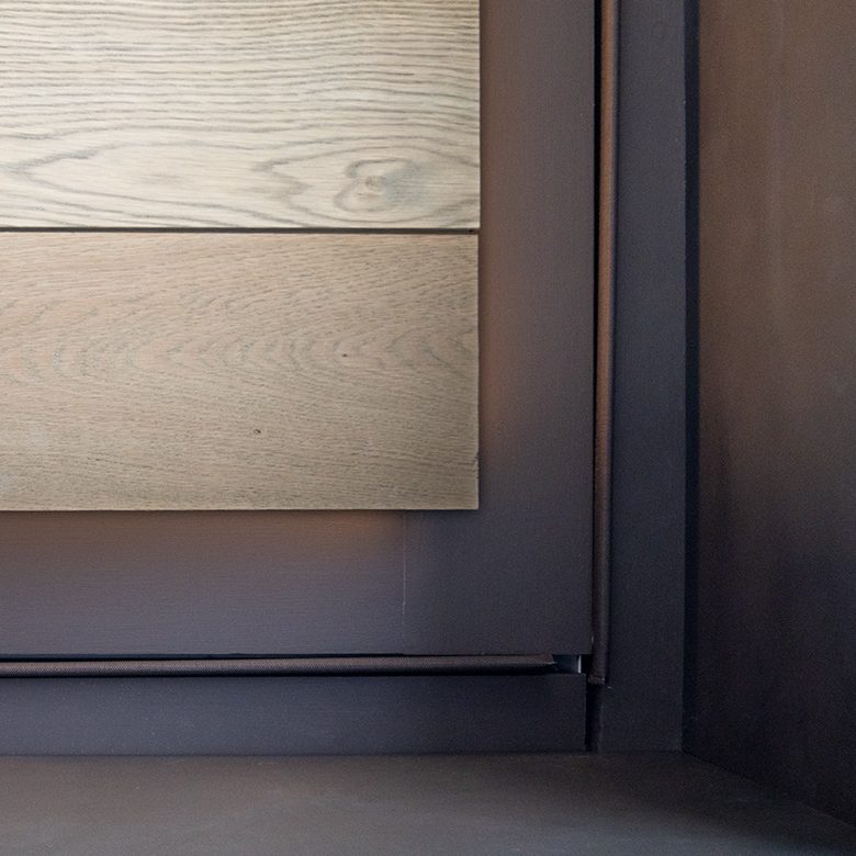 System 7 Uses Motorized Shades with Dark Fabric to Preserve Privacy and Views in Rhode Island Home, slide 6