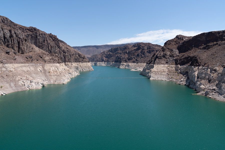 Image of Hoover Dam reservoir at height of droughts.