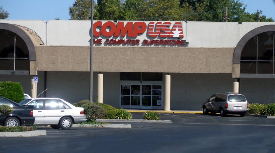 CompUSA storefront