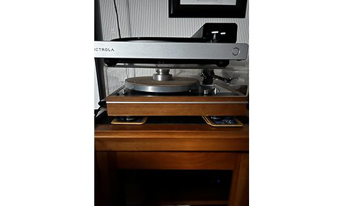 Victrola Stream Carbon Hi-Res turntable