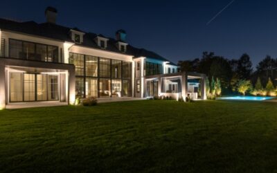 NatLawn Leverages Color Tunable Landscape Lighting for a Rich Display of Natural Features