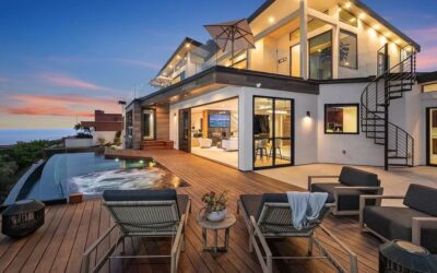 Custom Chandeliers Add Extra Elegance to This Home’s Natural Lighting System