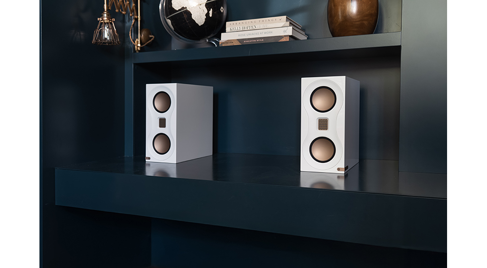 Monitor Audio Studio 89 speaker