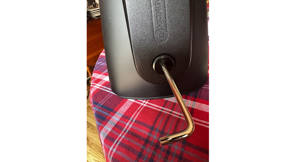 Monitor Audio CL2M bracket connections 