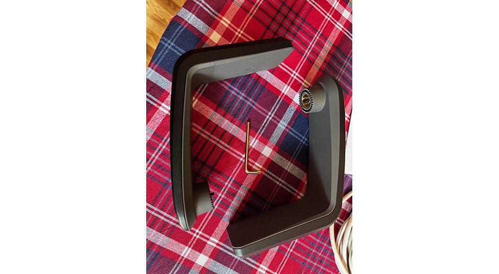 Monitor Audio mounting brackets