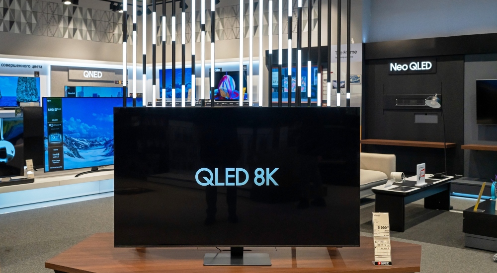 Samsung QLED in a store