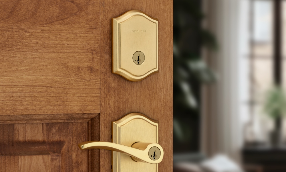 Kwikset Capetown deadbolt and handle